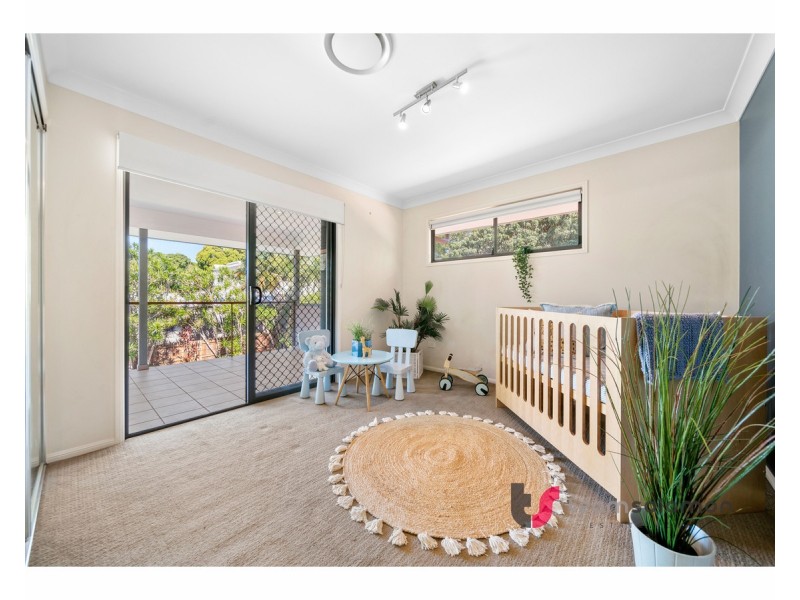 8 Yorston Place, Ormiston QLD 4160