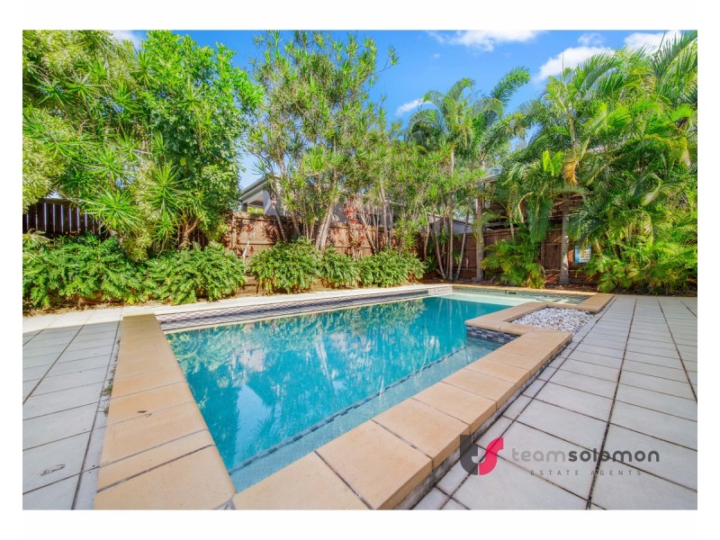 8 Yorston Place, Ormiston QLD 4160