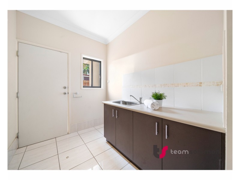 8 Yorston Place, Ormiston QLD 4160