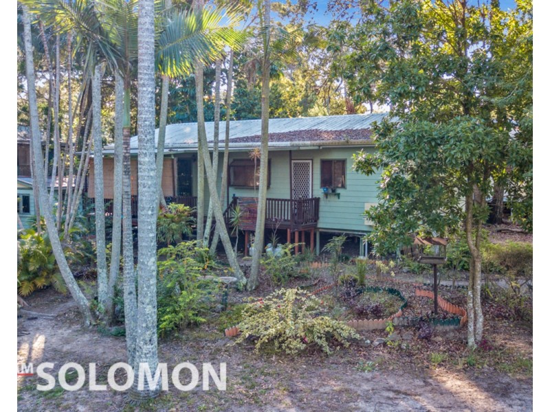 6 Pandanus Street, Coochiemudlo Island QLD 4184