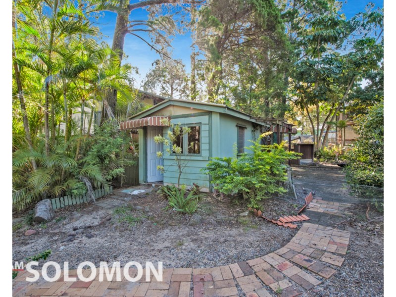 6 Pandanus Street, Coochiemudlo Island QLD 4184