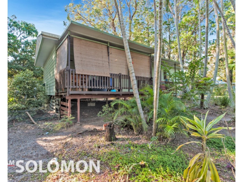 6 Pandanus Street, Coochiemudlo Island QLD 4184