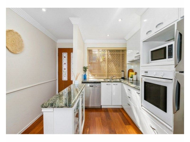 2/127 Shore Street, Cleveland QLD 4163