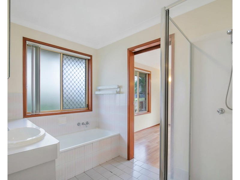 28 Chelsea Crescent, Alexandra Hills QLD 4161