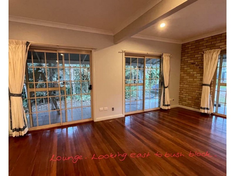 35 James Street, Coochiemudlo Island QLD 4184