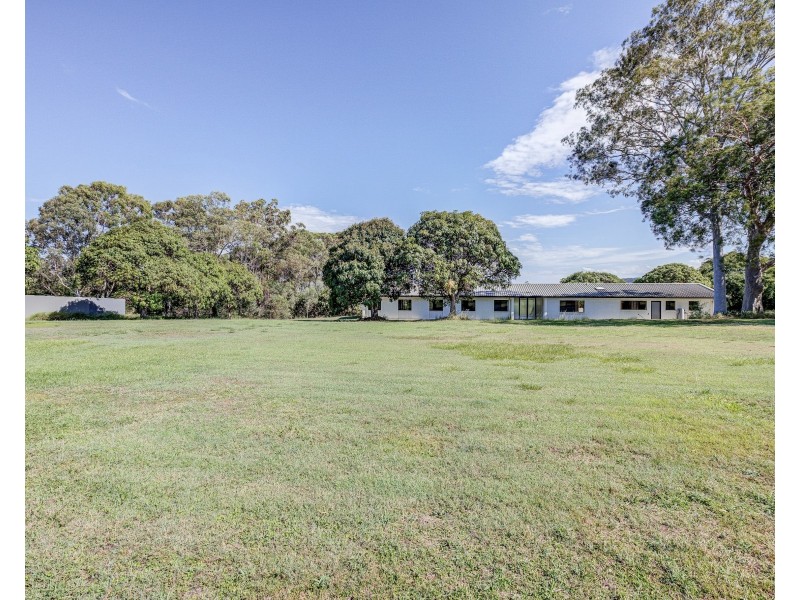 190 Woodlands Drive, Thornlands QLD 4164