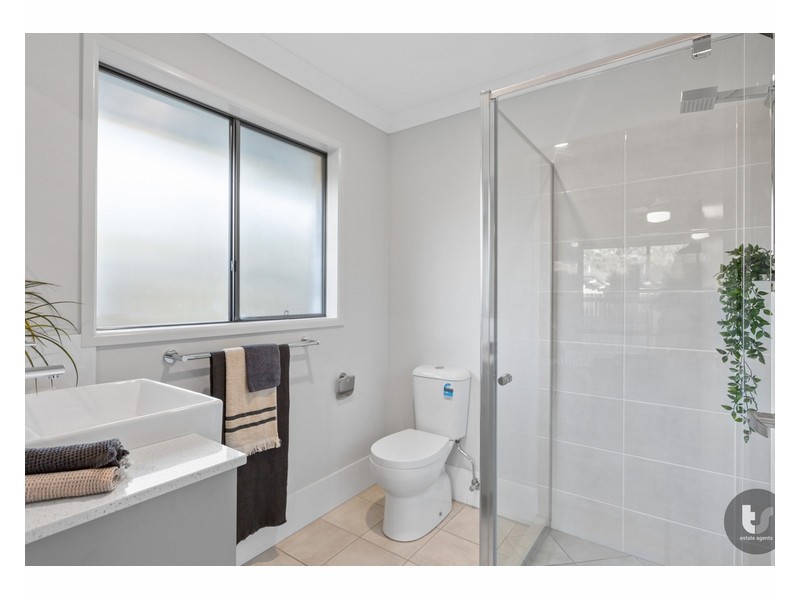 130A Bainbridge Street, Ormiston QLD 4160