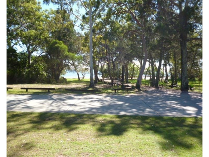 170 Victoria Parade Nth, Coochiemudlo Island QLD 4184