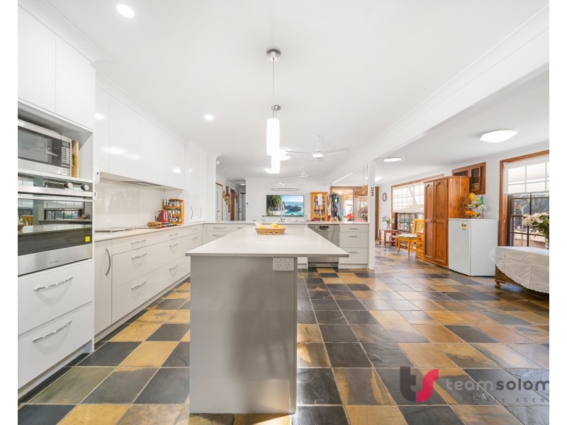 5 Prescoter Drive, Victoria Point QLD 4165