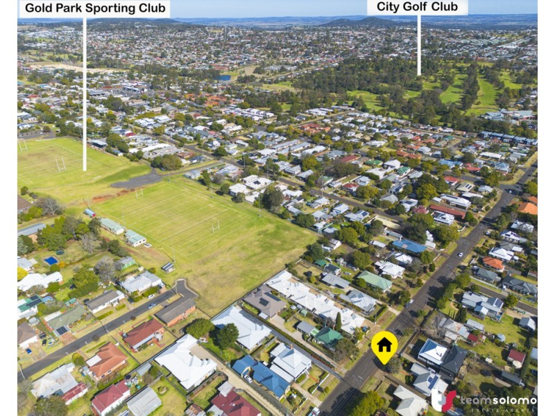 207 South Street, South Toowoomba QLD 4350