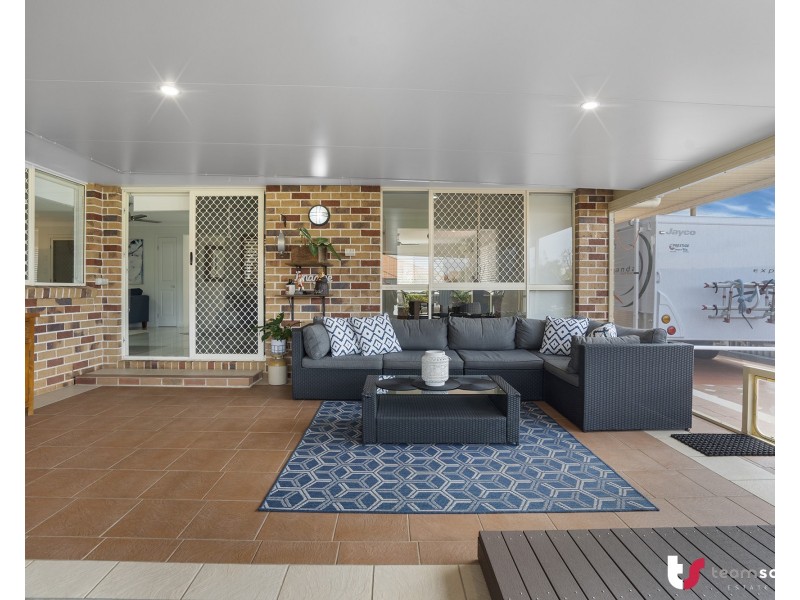 15 Keirnan Street, Redland Bay QLD 4165
