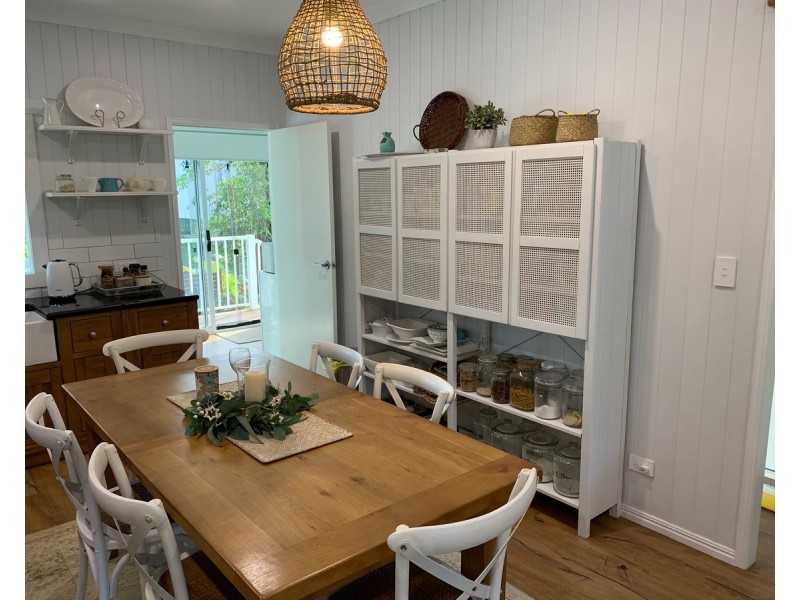 2 Marroo Street, Coochiemudlo Island QLD 4184