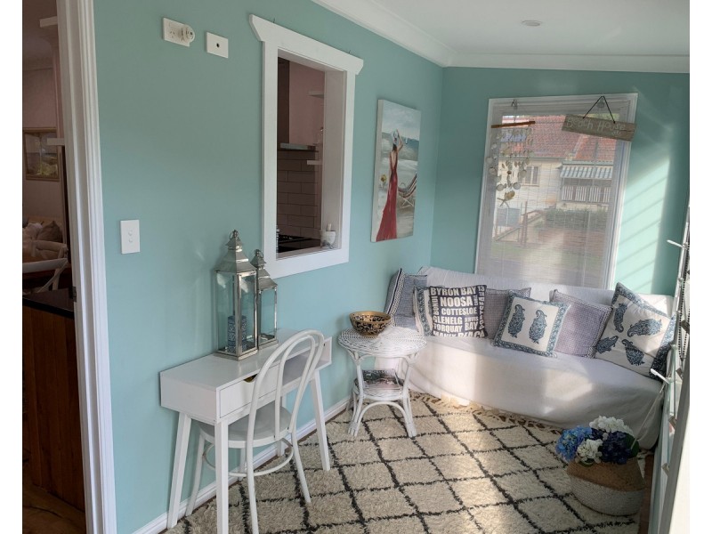 2 Marroo Street, Coochiemudlo Island QLD 4184