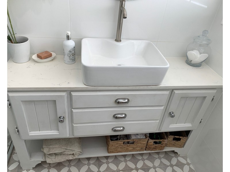 2 Marroo Street, Coochiemudlo Island QLD 4184