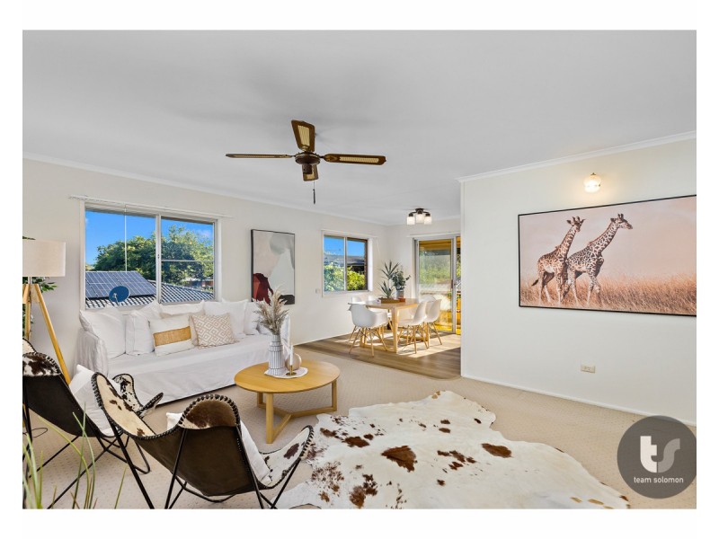14 Glenjustins Street, Wynnum West QLD 4178