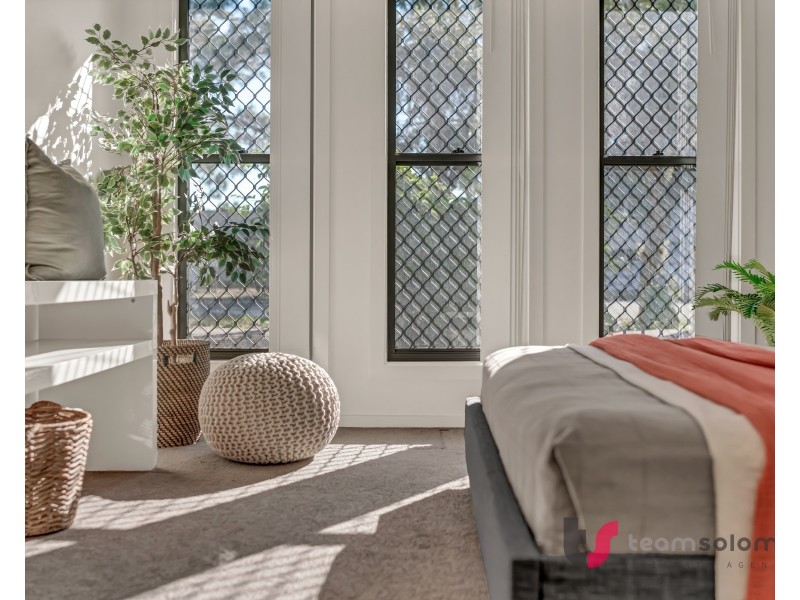 5 School Road, Victoria Point QLD 4165