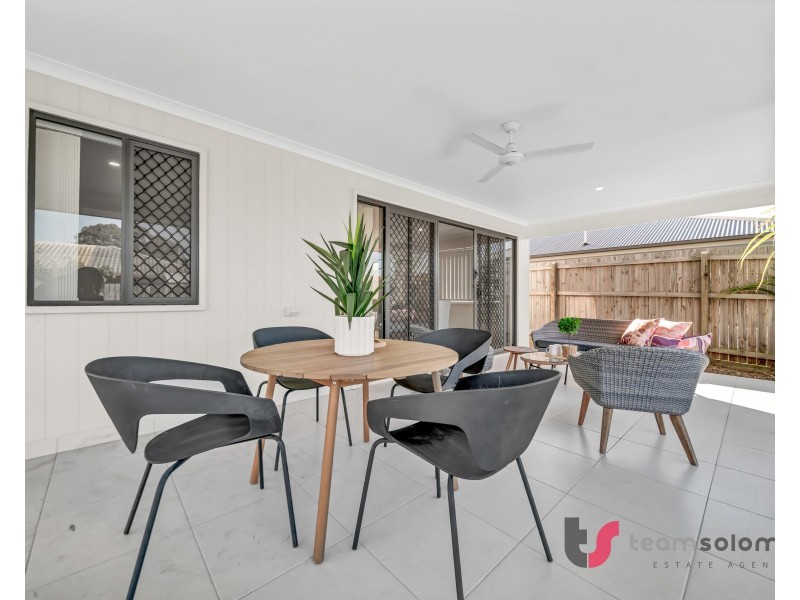 5 School Road, Victoria Point QLD 4165