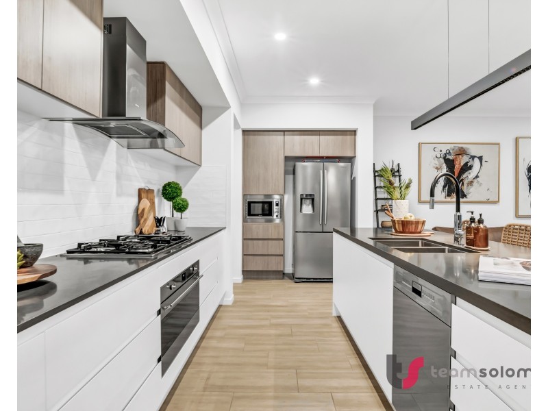 6. Russell Street, Cleveland QLD 4163