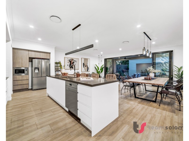 6. Russell Street, Cleveland QLD 4163