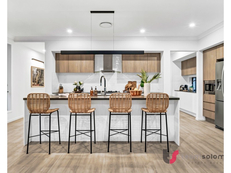 6. Russell Street, Cleveland QLD 4163