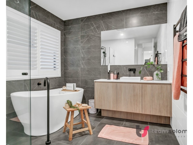 6. Russell Street, Cleveland QLD 4163