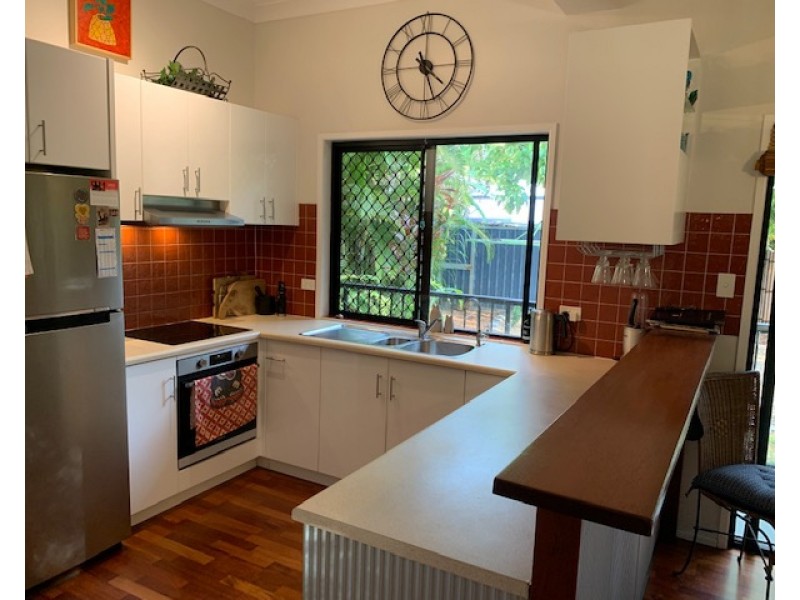 24 Aminya Street, Coochiemudlo Island QLD 4184