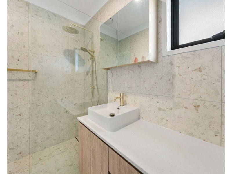 2/133 Russell Street, Cleveland QLD 4163