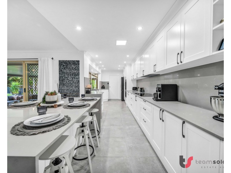 7 Apollo Court, Victoria Point QLD 4165