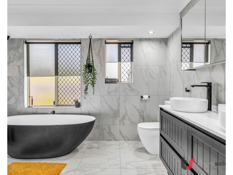 7 Apollo Court, Victoria Point QLD 4165