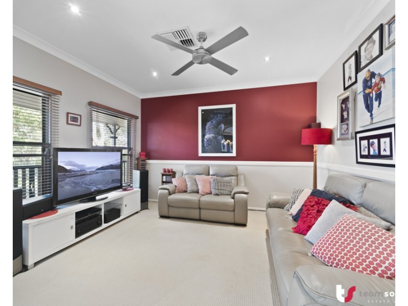 24 Kilmarnock Court, Mundoolun QLD 4285