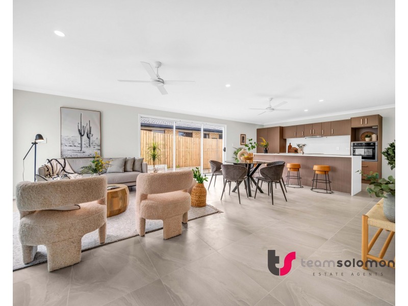 12a Rosella Street, Wellington Point QLD 4160