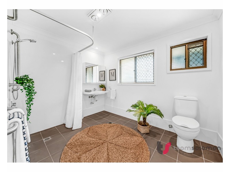 80 Collingwood Road, Birkdale QLD 4159