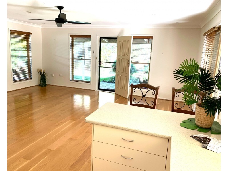 5 Moonah Street, Coochiemudlo Island QLD 4184