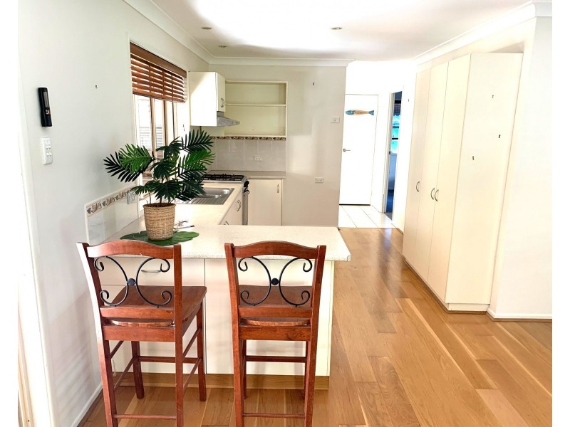 5 Moonah Street, Coochiemudlo Island QLD 4184