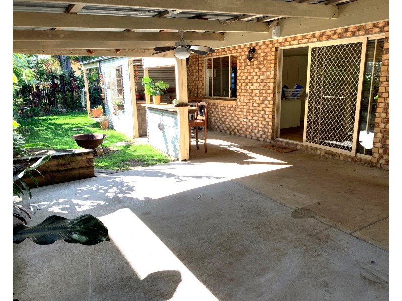 5 Moonah Street, Coochiemudlo Island QLD 4184