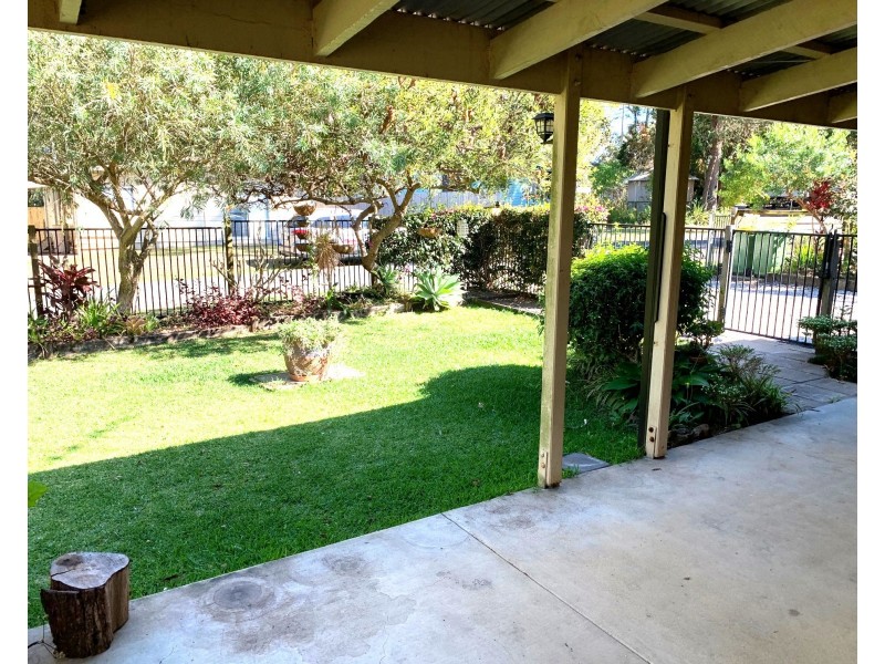 5 Moonah Street, Coochiemudlo Island QLD 4184