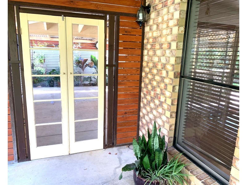 5 Moonah Street, Coochiemudlo Island QLD 4184