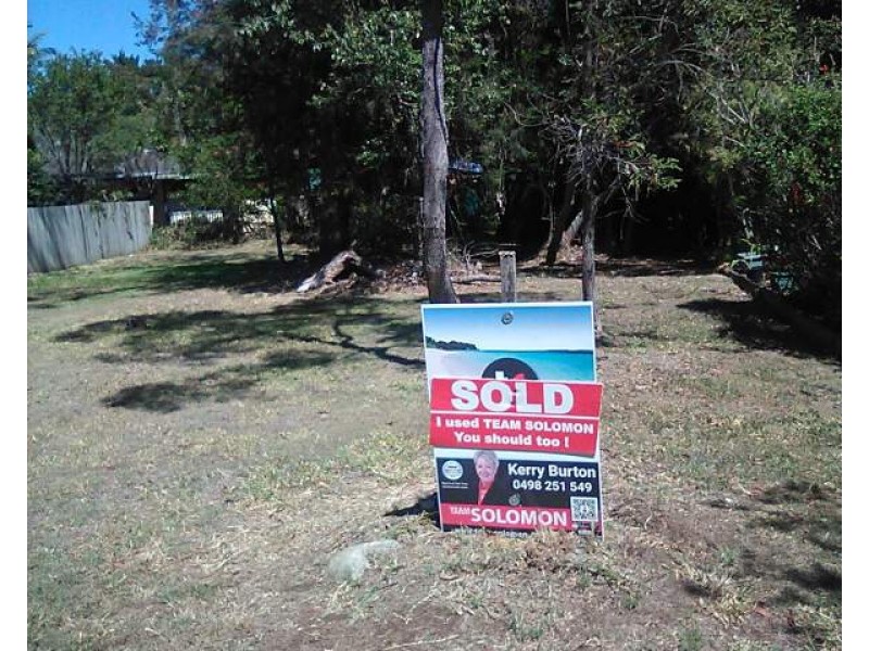 3 Carefree Street, Coochiemudlo Island QLD 4184