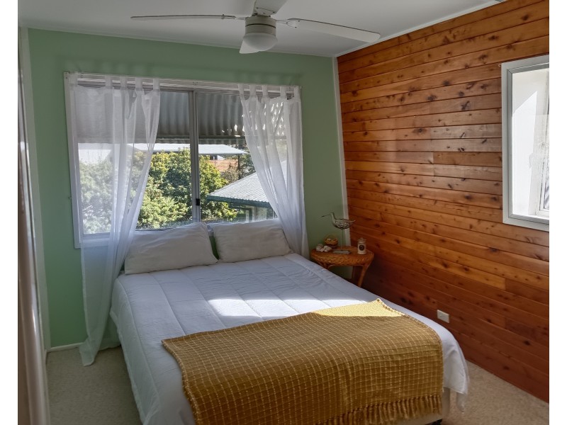 31 Phillips Street, Coochiemudlo Island QLD 4184