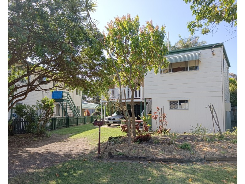 31 Phillips Street, Coochiemudlo Island QLD 4184