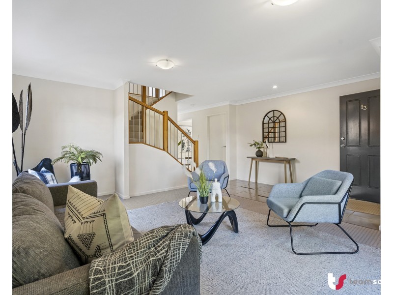 13 Pelorus Street, Redland Bay QLD 4165