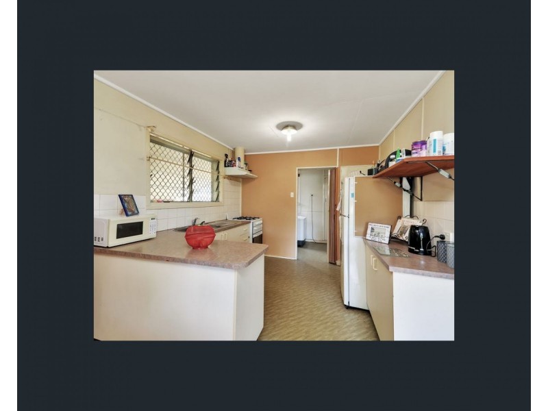 15 Maenporth Street, Leichhardt QLD 4305