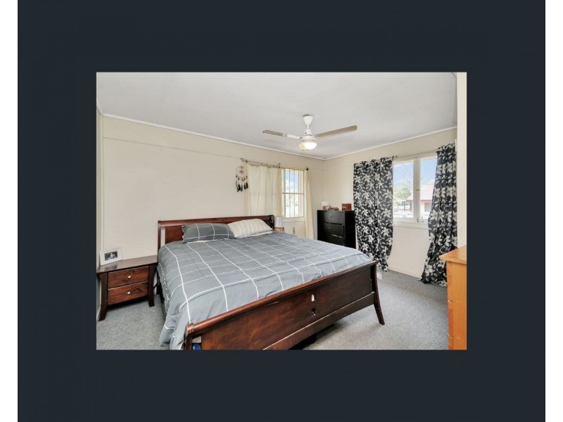 15 Maenporth Street, Leichhardt QLD 4305