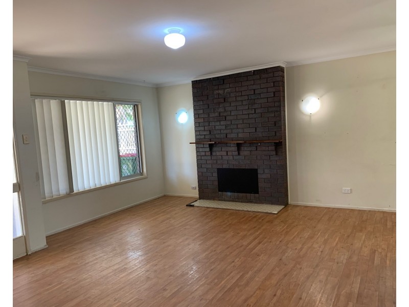 243 Bloomfield Street, Cleveland QLD 4163