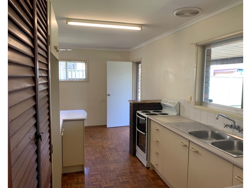 243 Bloomfield Street, Cleveland QLD 4163