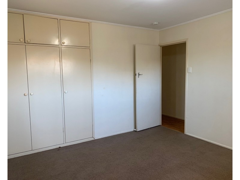 243 Bloomfield Street, Cleveland QLD 4163