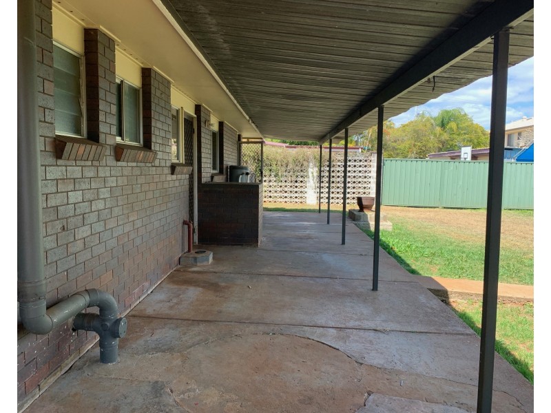 243 Bloomfield Street, Cleveland QLD 4163