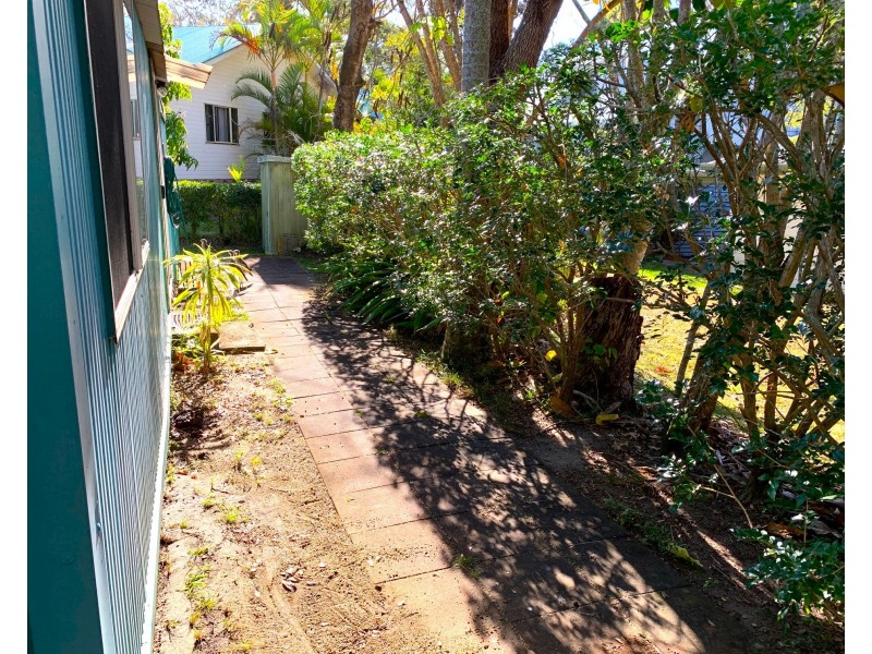 4 Ooyan Street, Coochiemudlo Island QLD 4184