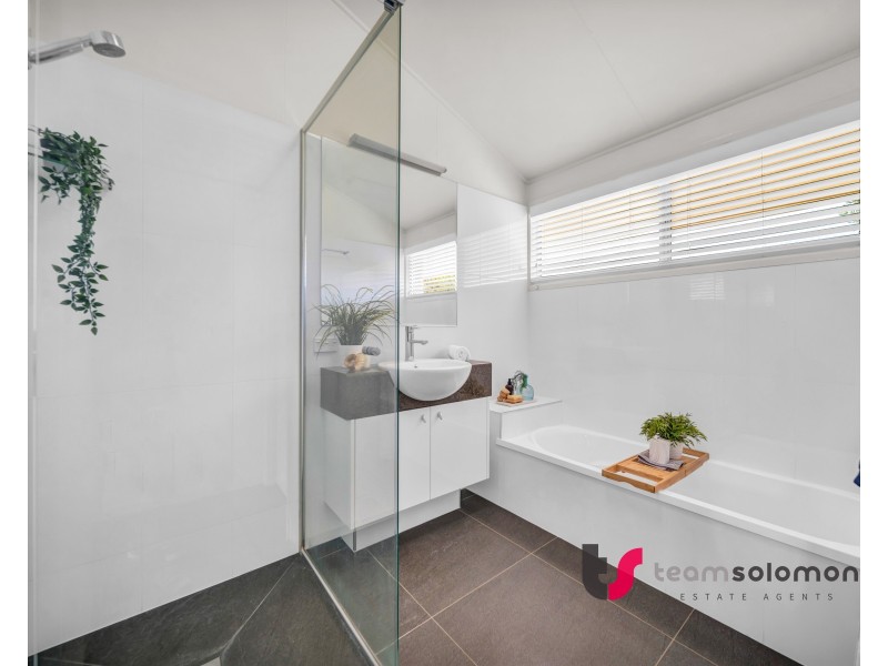 8 Aleon Crescent, Ormiston QLD 4160