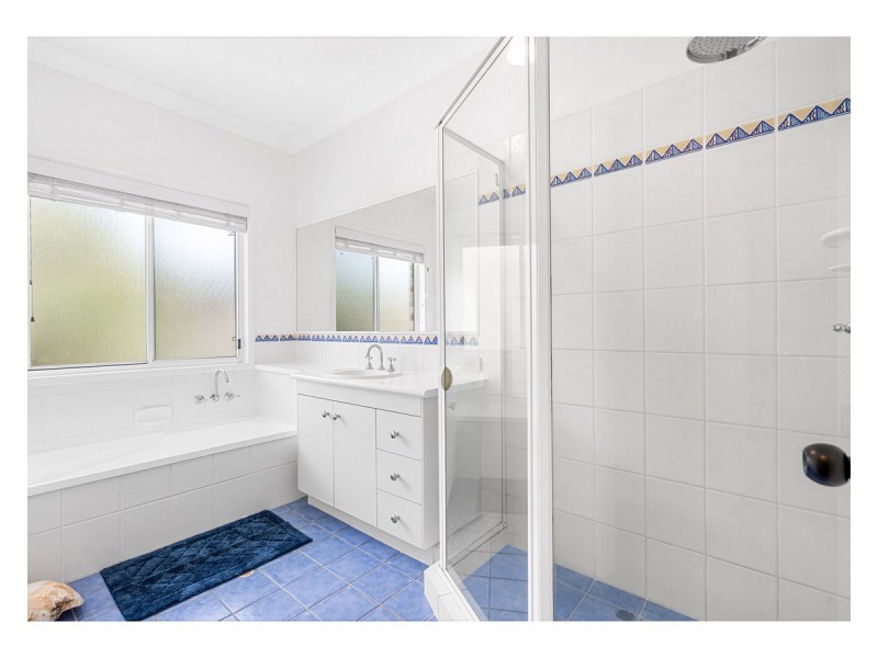 8 Major Court, Birkdale QLD 4159